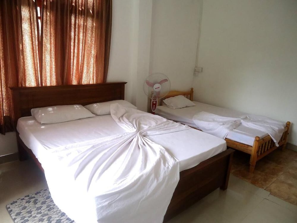Layathraa Hotel And Restaurant 14/62