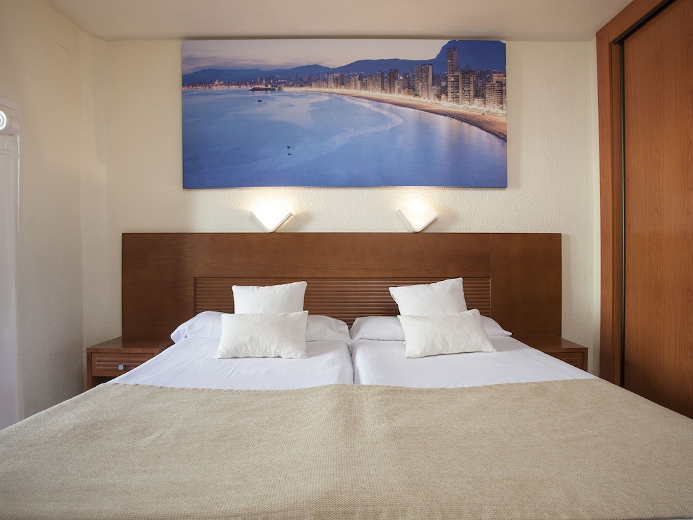Magic Villa Benidorm Hotel 6/27