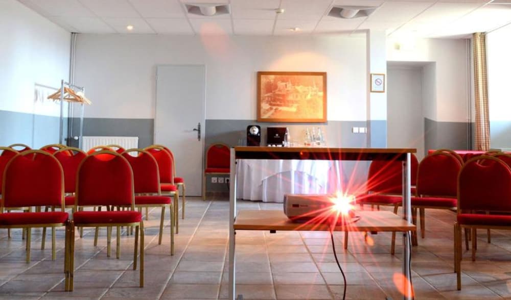 Hotel Villa Navarre 37/52
