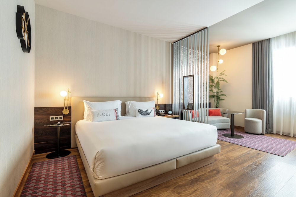 Hyatt Centric Gran Via Madrid 32/72