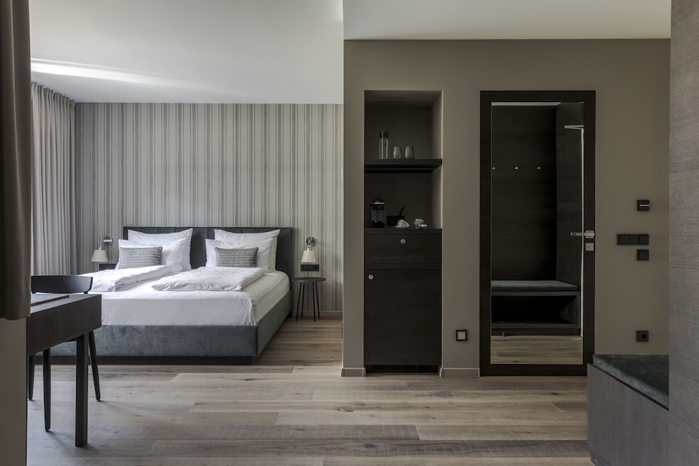 Junior Suite, Garden View