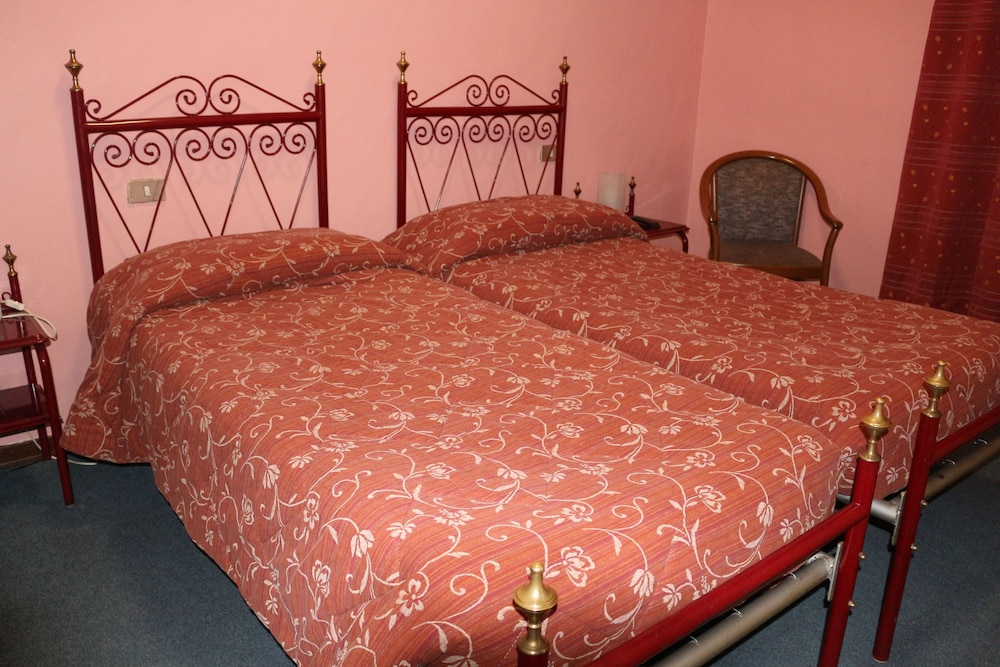 Hotel Italia 29/51
