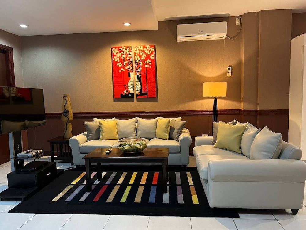 Subic Residencias 47/67