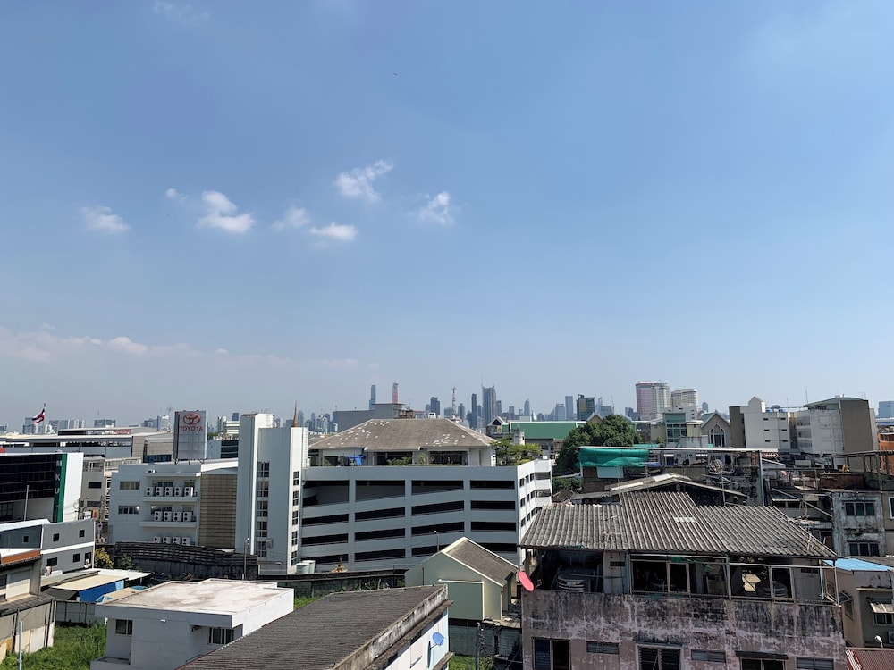 Thana Wisut Hotel 3/49