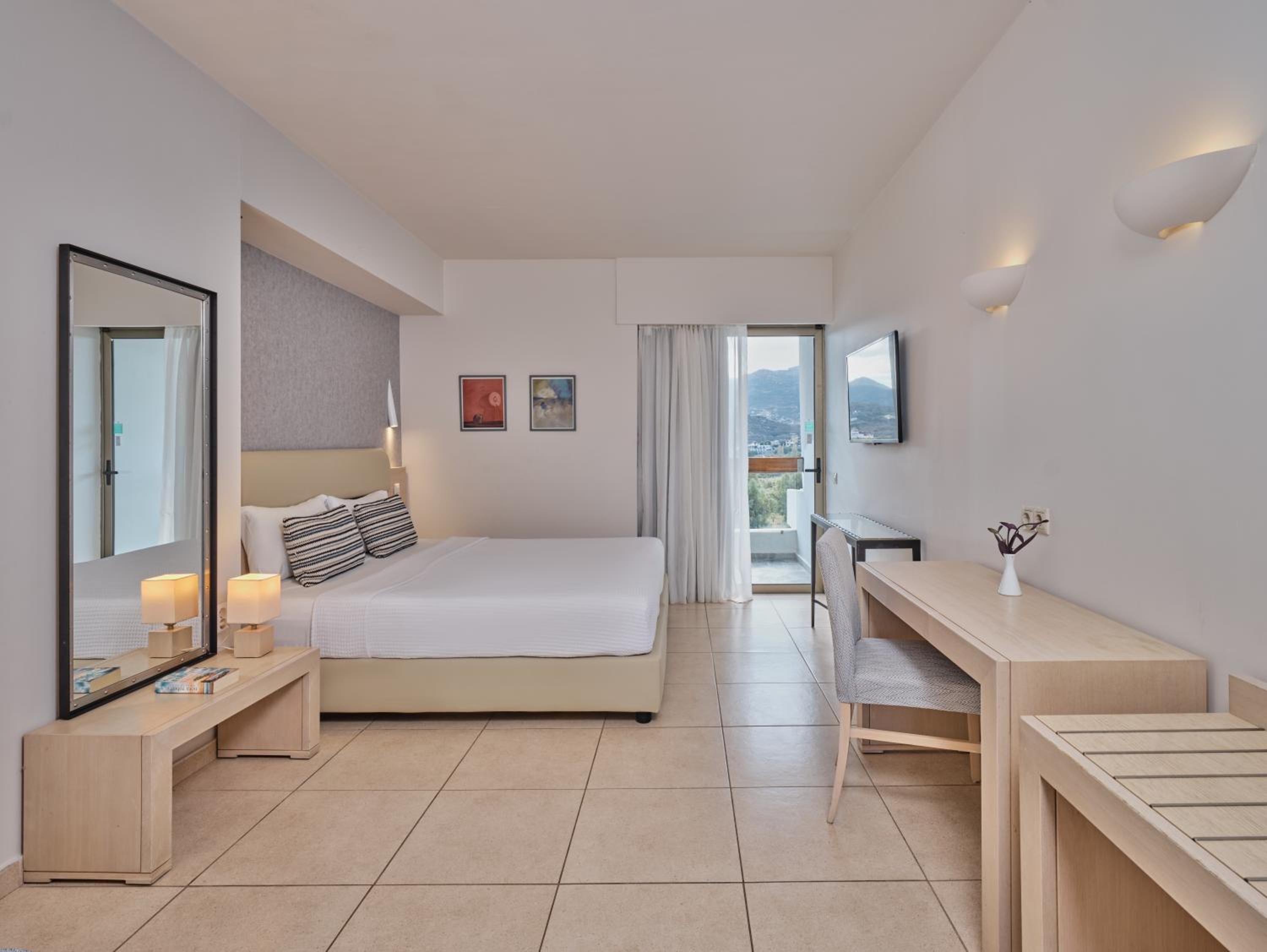 DOUBLE ROOM GARDEN VIEW