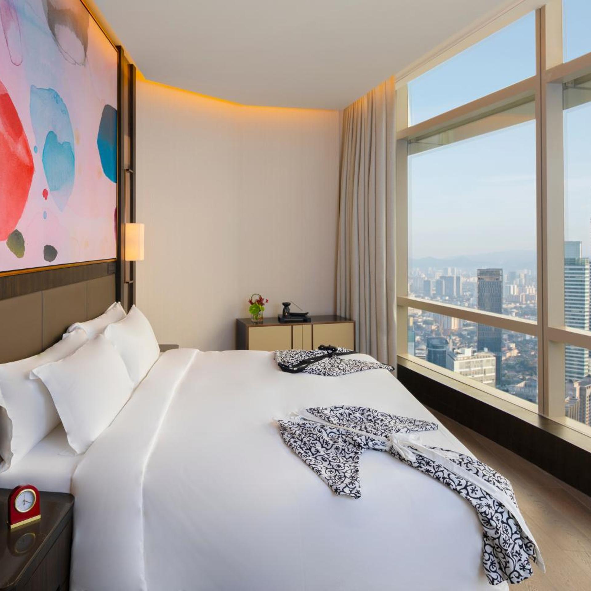 Sky, Suite, King Bed