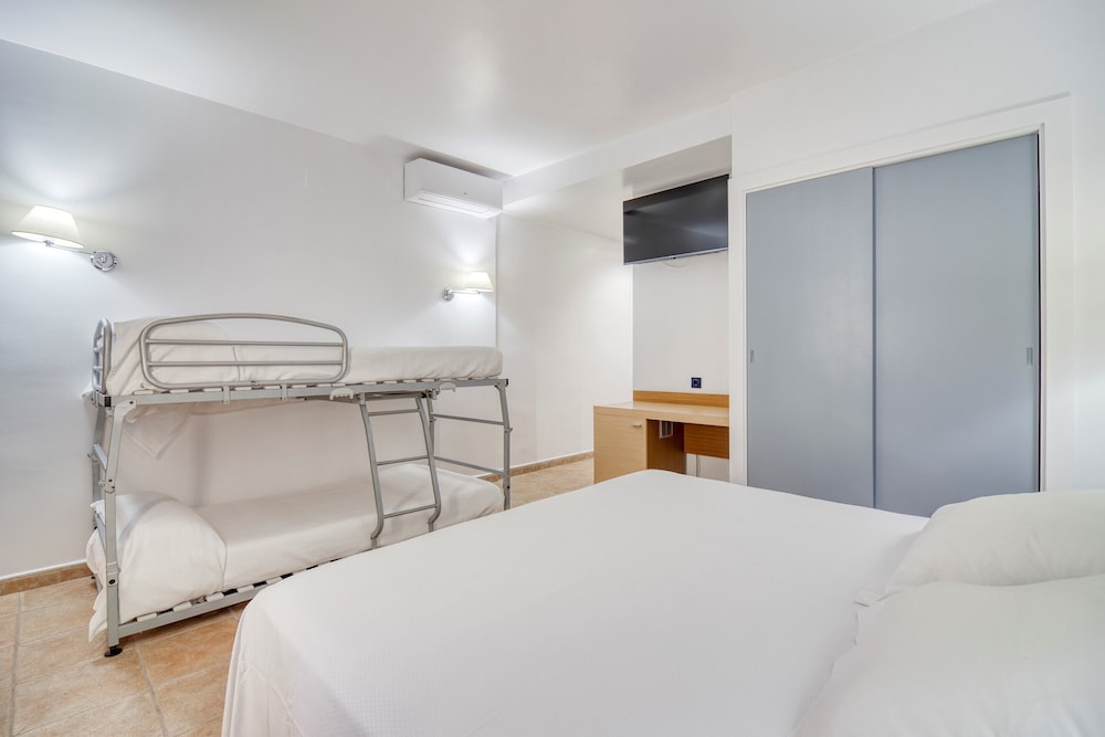 HOTEL ABRIL 20/29
