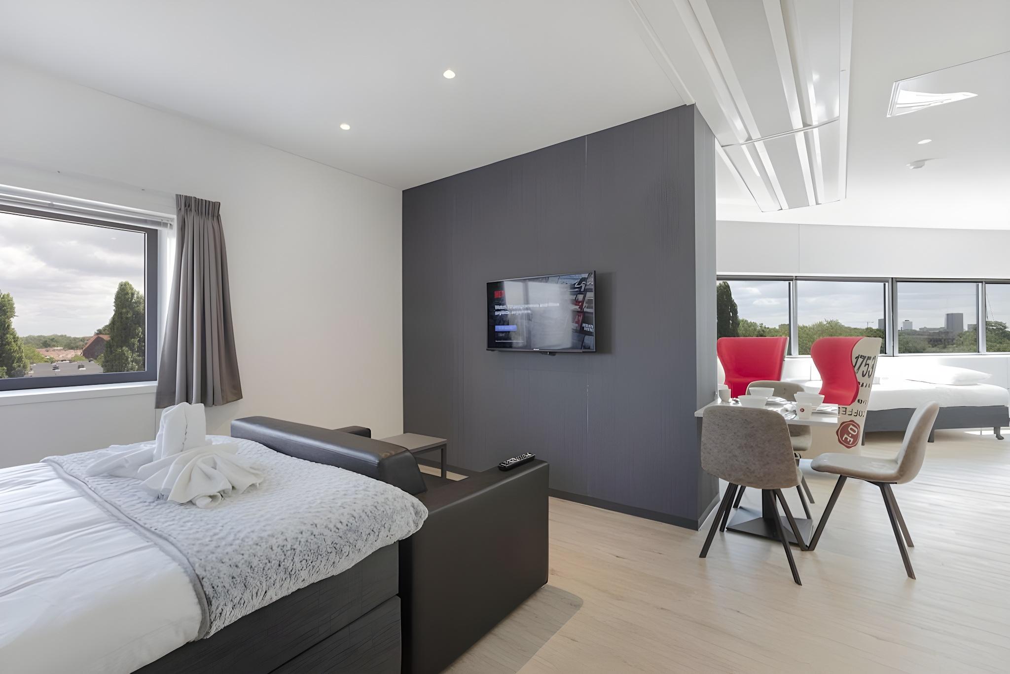 Deluxe, Quadruple, Multiple Beds, Kitchen