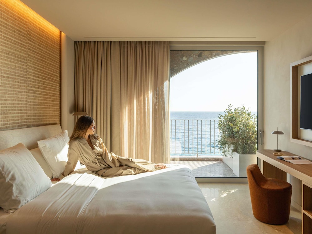 Green Coast Hotel MGallery Collection 27/58