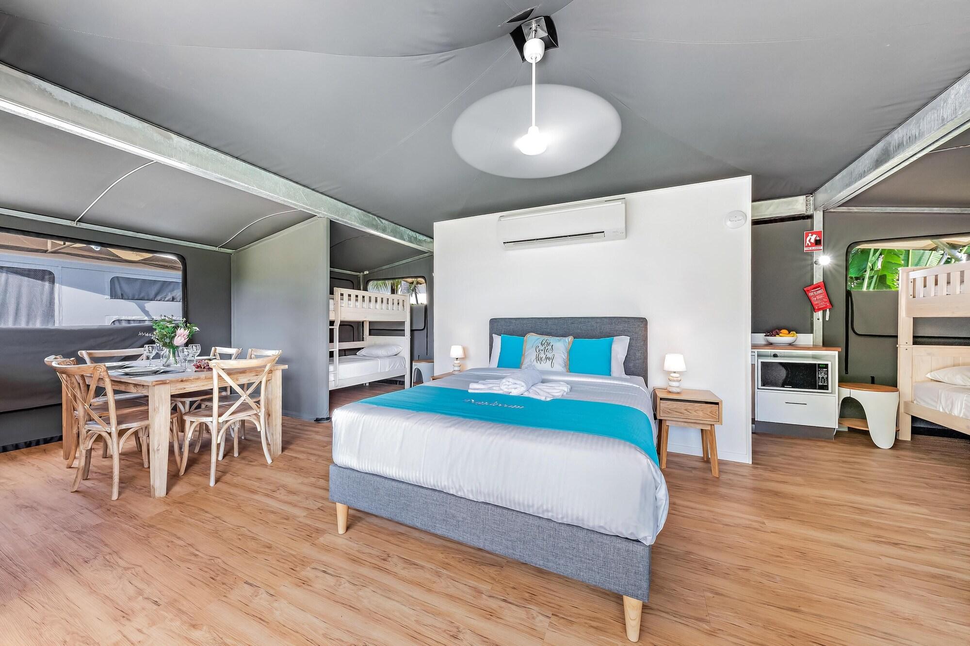 Glamping, Tent