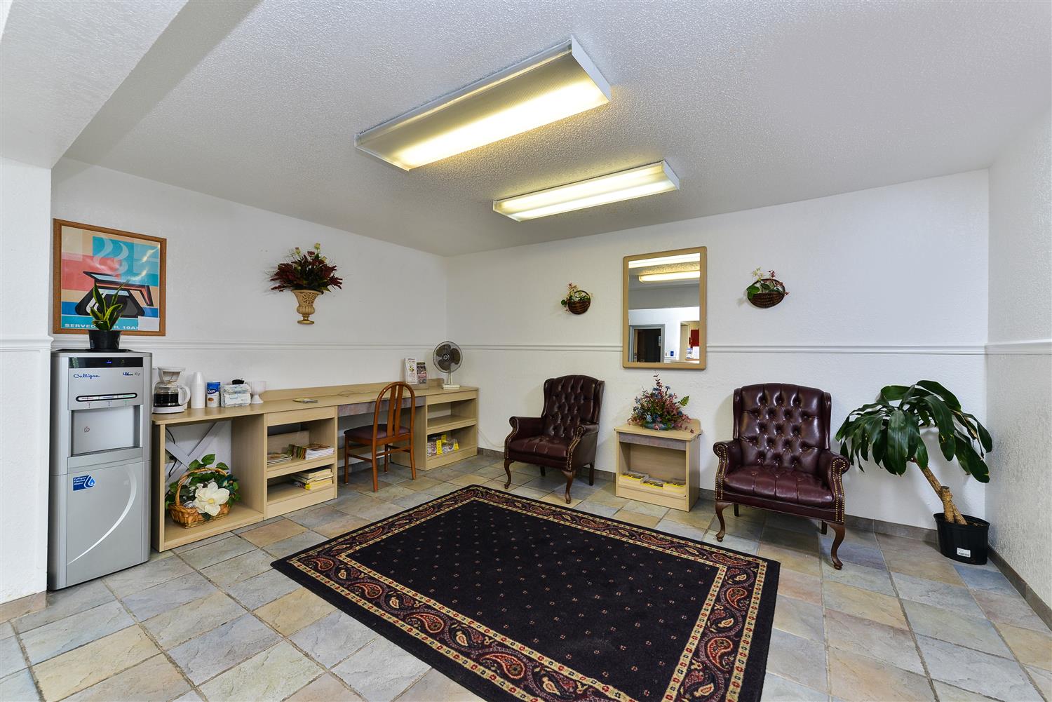 Americas Best Value Inn Jefferson City 24/33