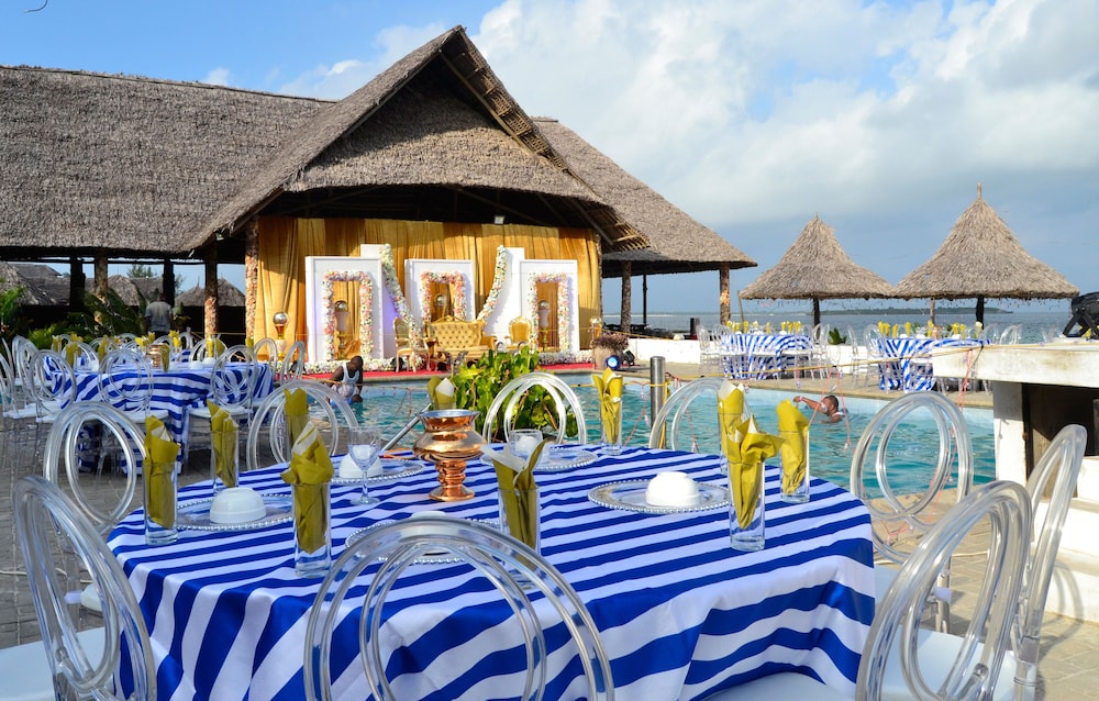 Serene Beach Resort 44/76