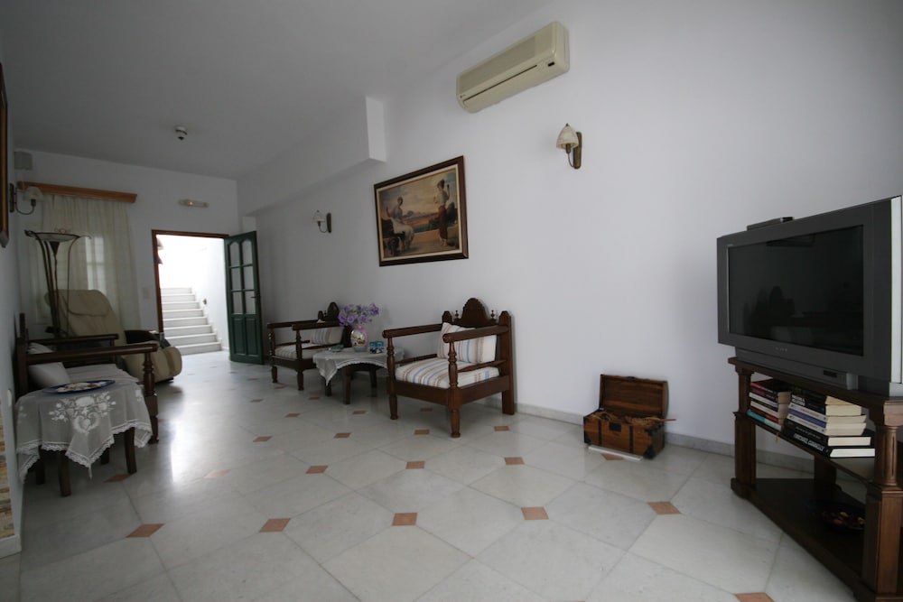 Aegeon Apartments 42/54