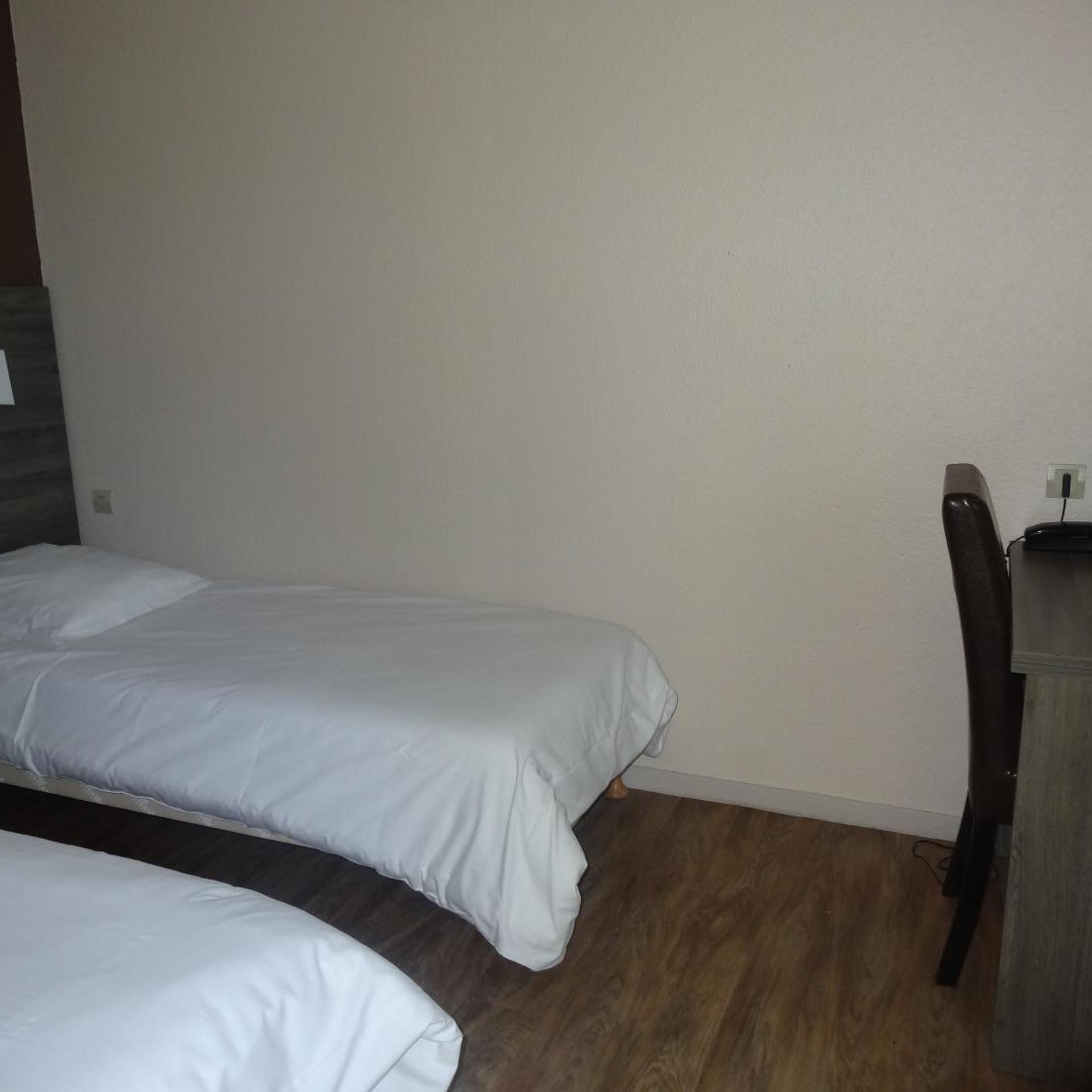 HOTEL DES PORTES DE MEUSE 14/38