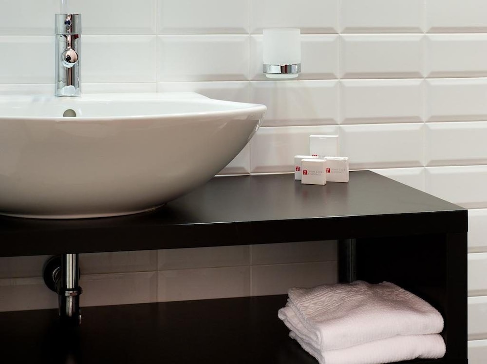 HOME CLUB SUITE HOTEL 20/22