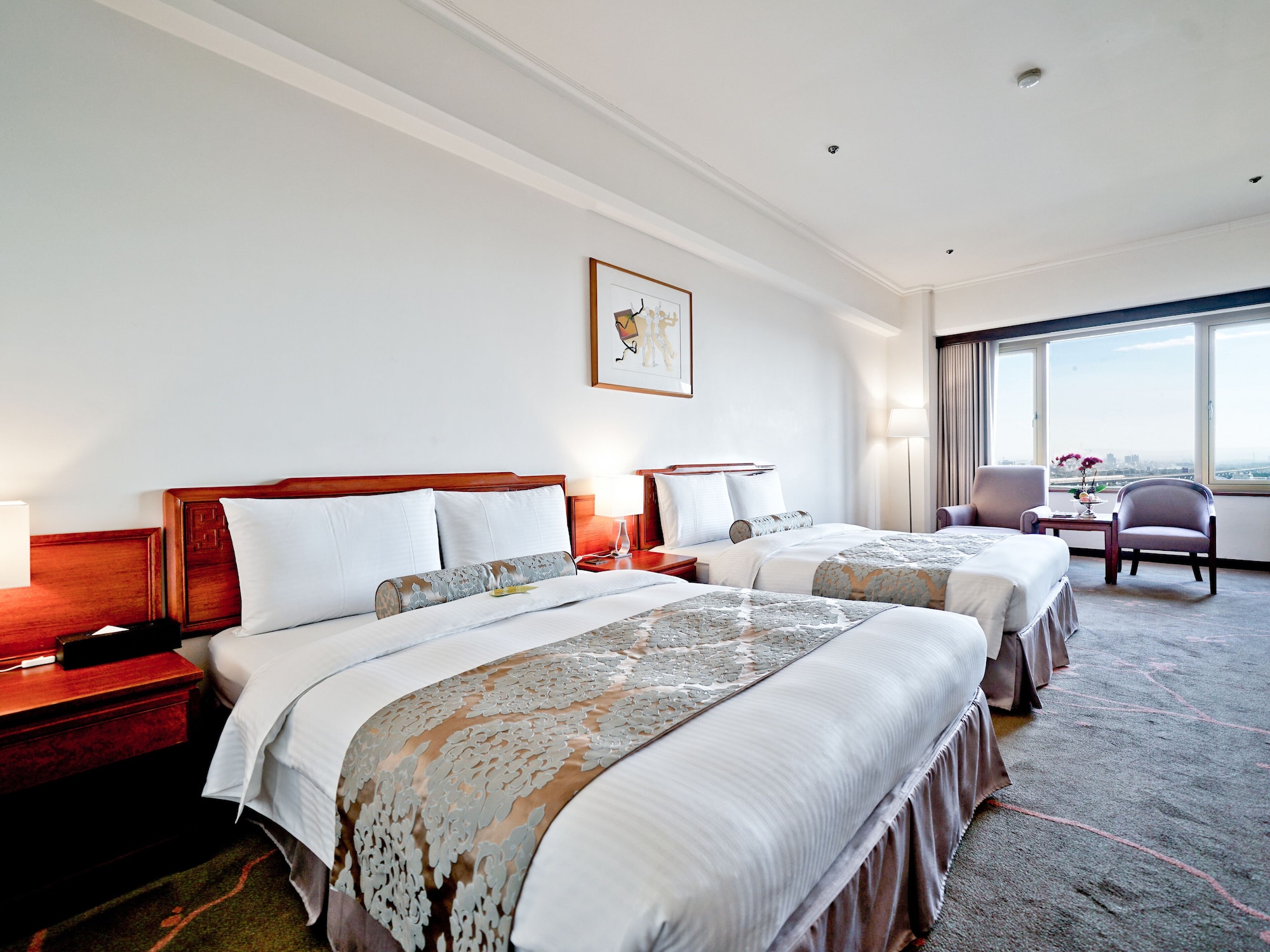 SUPERIOR, 2 DOUBLE BEDS