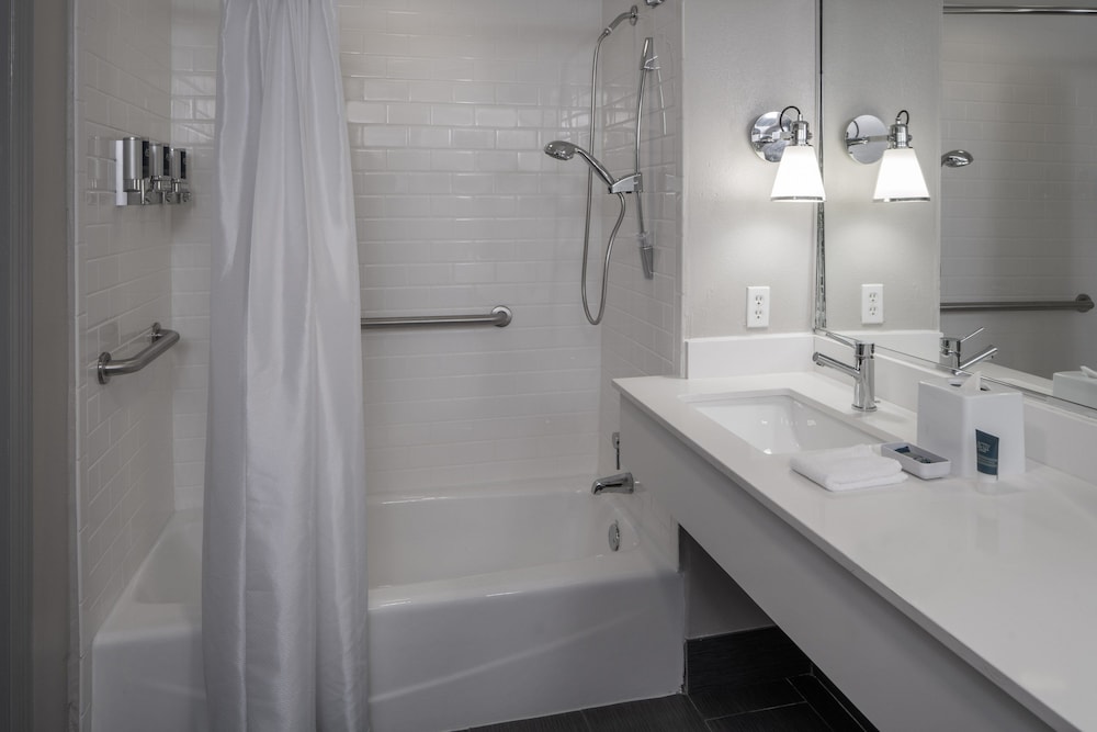 Four Points By Sheraton Orlando International Drive 12/55