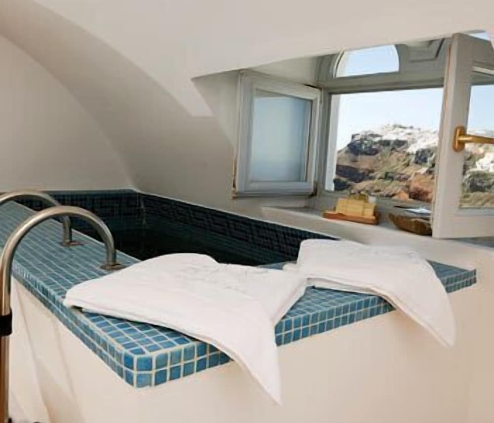Ellinon Thea Boutique Hotel 50/72