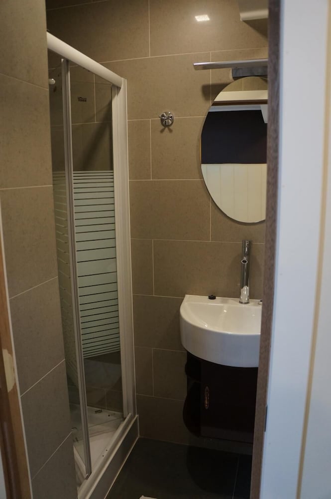 غرفة بسريرين منفصلين، Hotel Evergreen 6/7