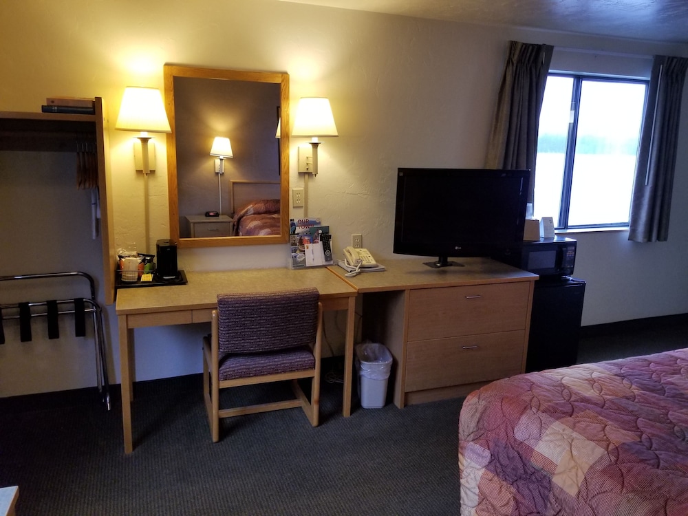 Super 8 By Wyndham Ketchikan 45/52