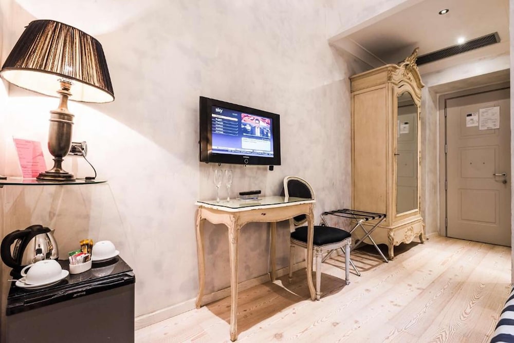 Mdm Luxury Rooms Guest House 4/50