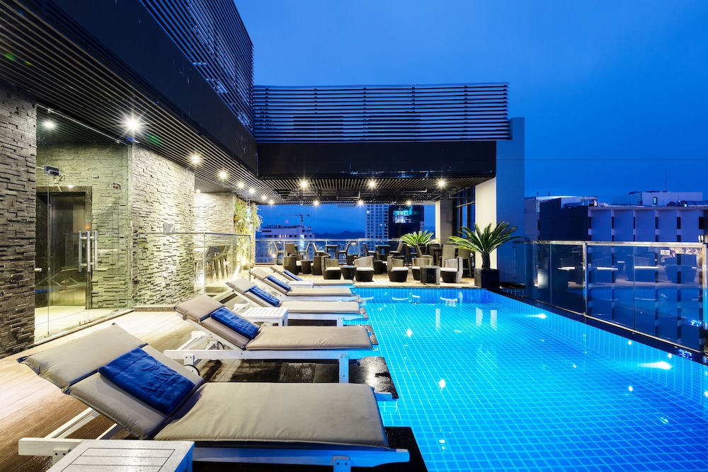 Alana Nha Trang Beach Hotel in NHA TRANG