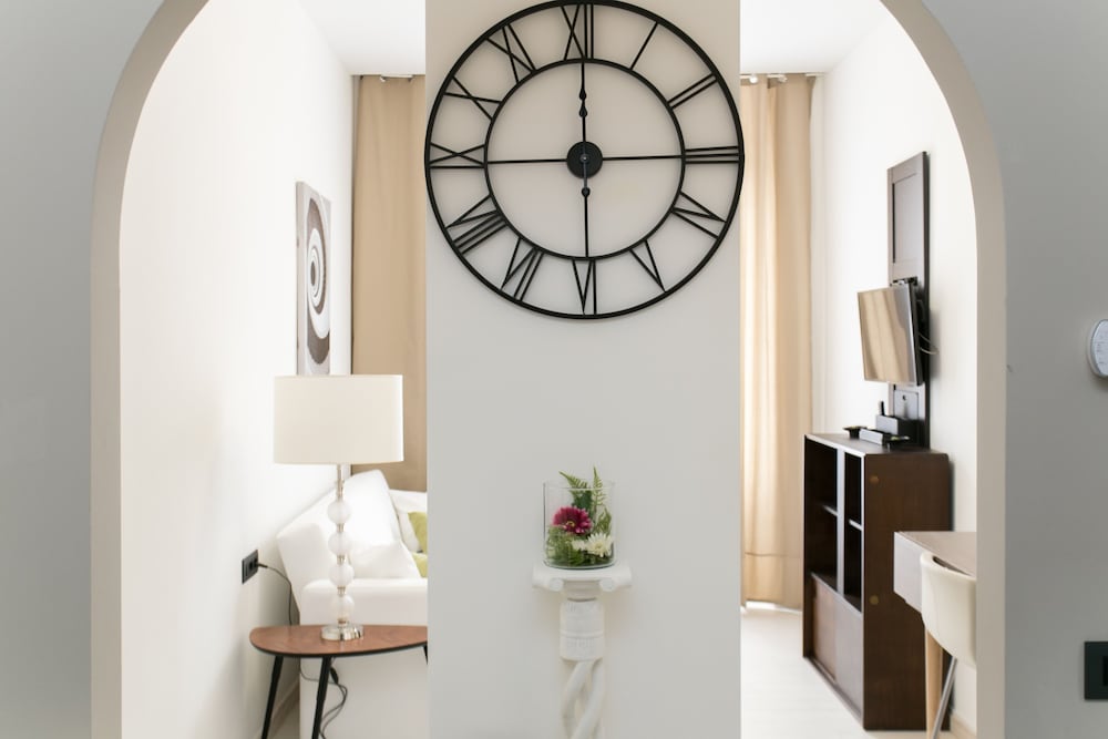 APARTHOTEL DEI MERCANTI 46/67