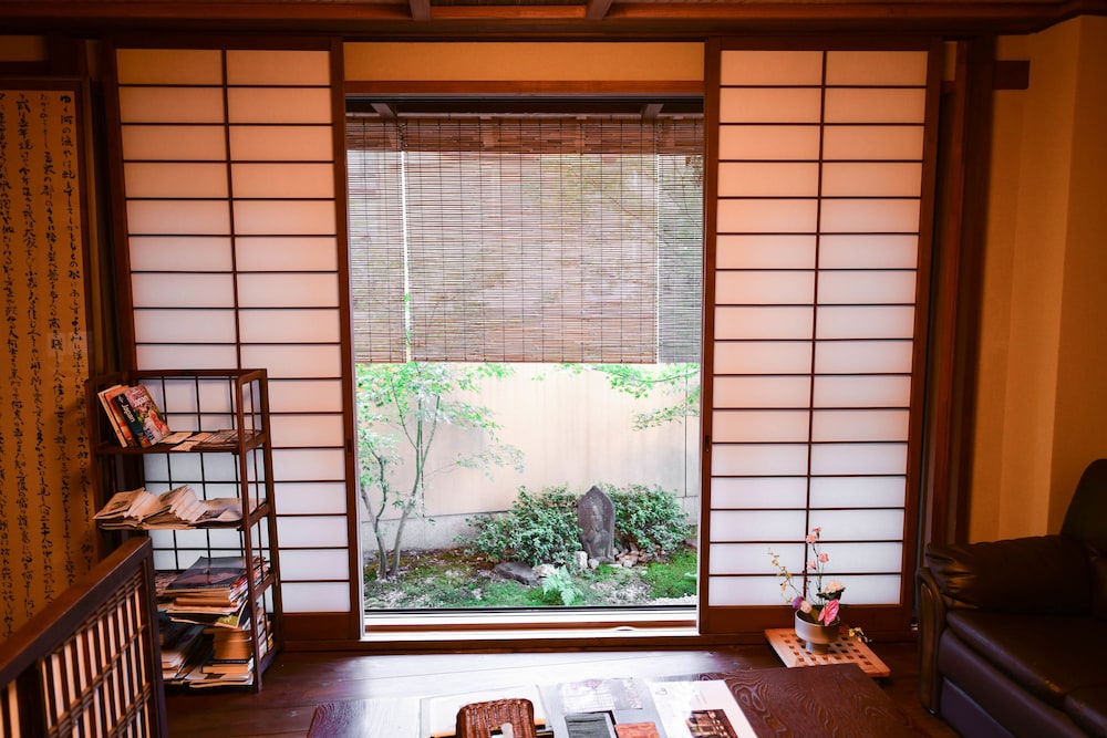 Kyo-No-Yado Sangen Ninenzaka 26/50