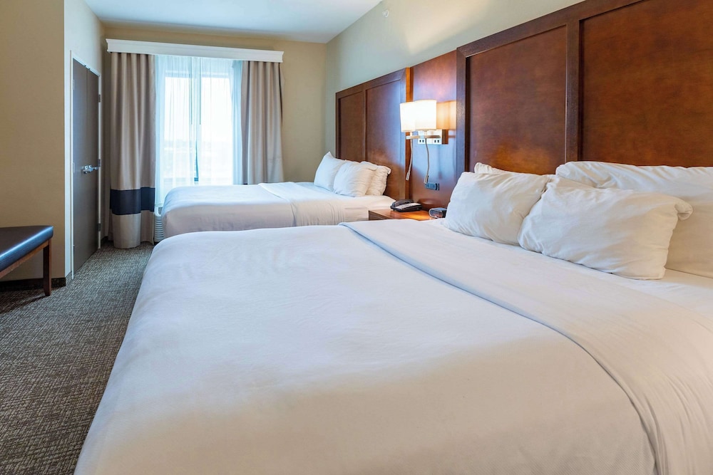 Upgrade, Suite, 2 Queen Beds