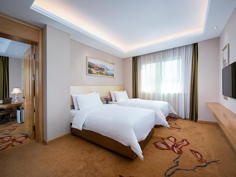 Vienna International Hotel (Hangzhou West Lake Fengshan Road) 18/35