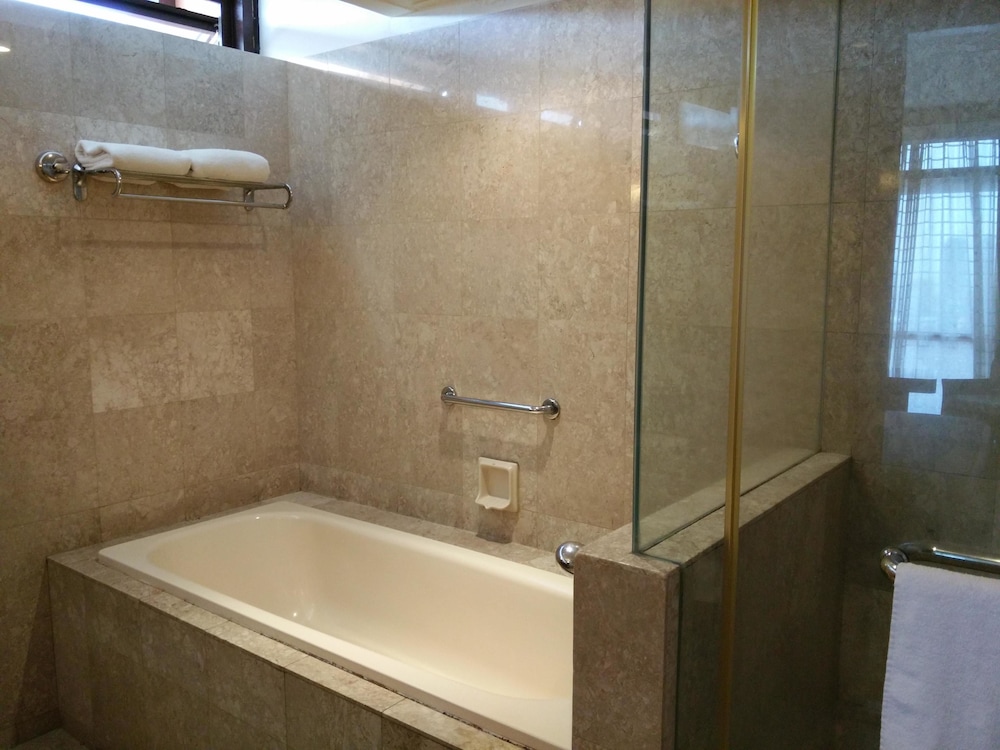 Times Private Serviced Suites 51/54