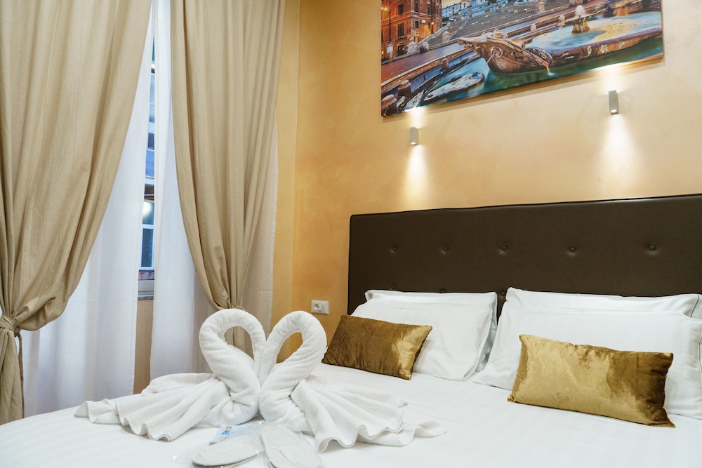 Trinity Luxury Rooms 33/66