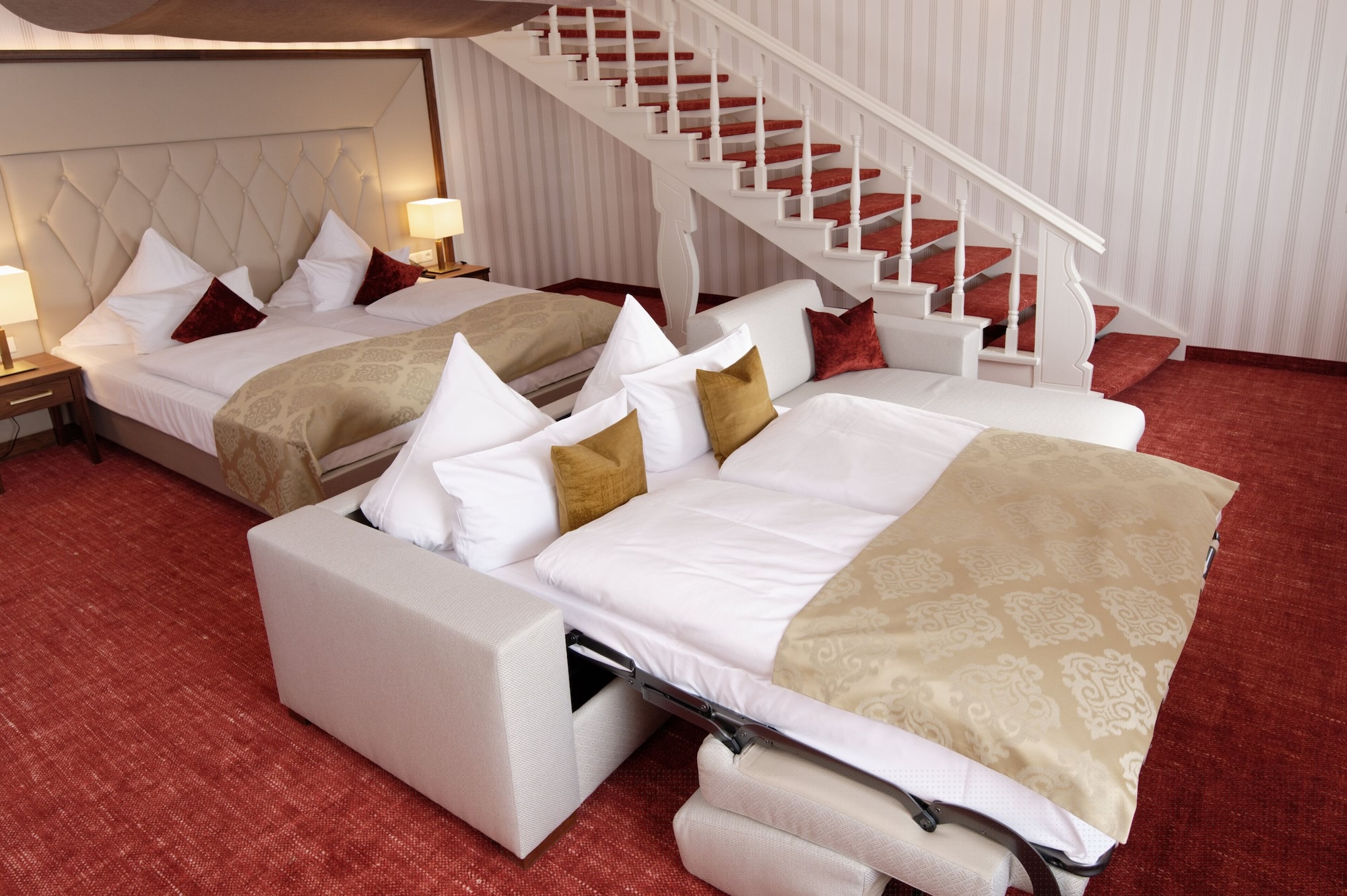 DUPLEX, COMFORT, MULTIPLE BEDS