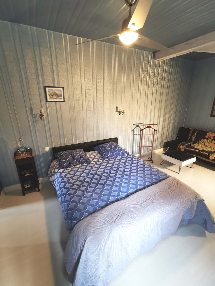 Chambres D'hôtes La Demeure Aux Pins 4/42