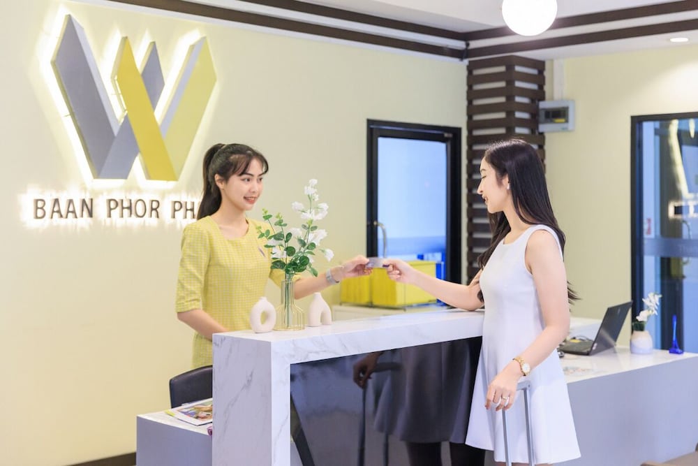 Baan Phor Phan Hotel 8/48