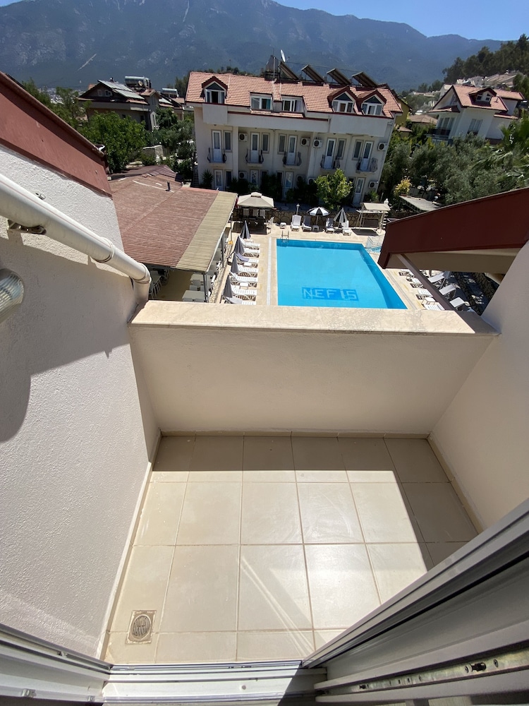 Nefis Hotel 3/60