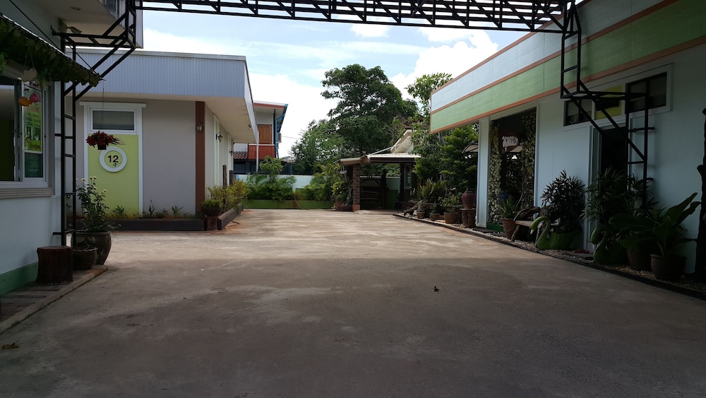 Garden House Resort 21/27