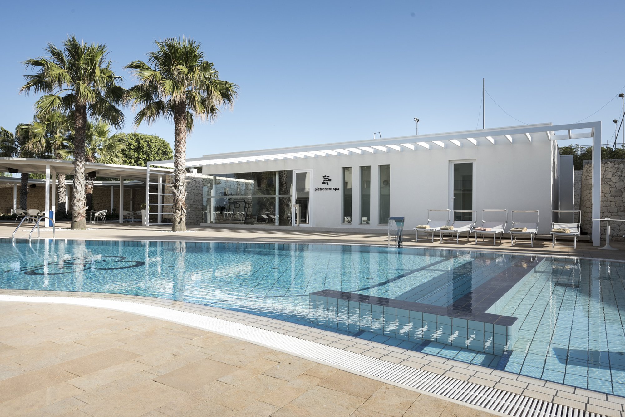 Pietre Nere Resort 66/72
