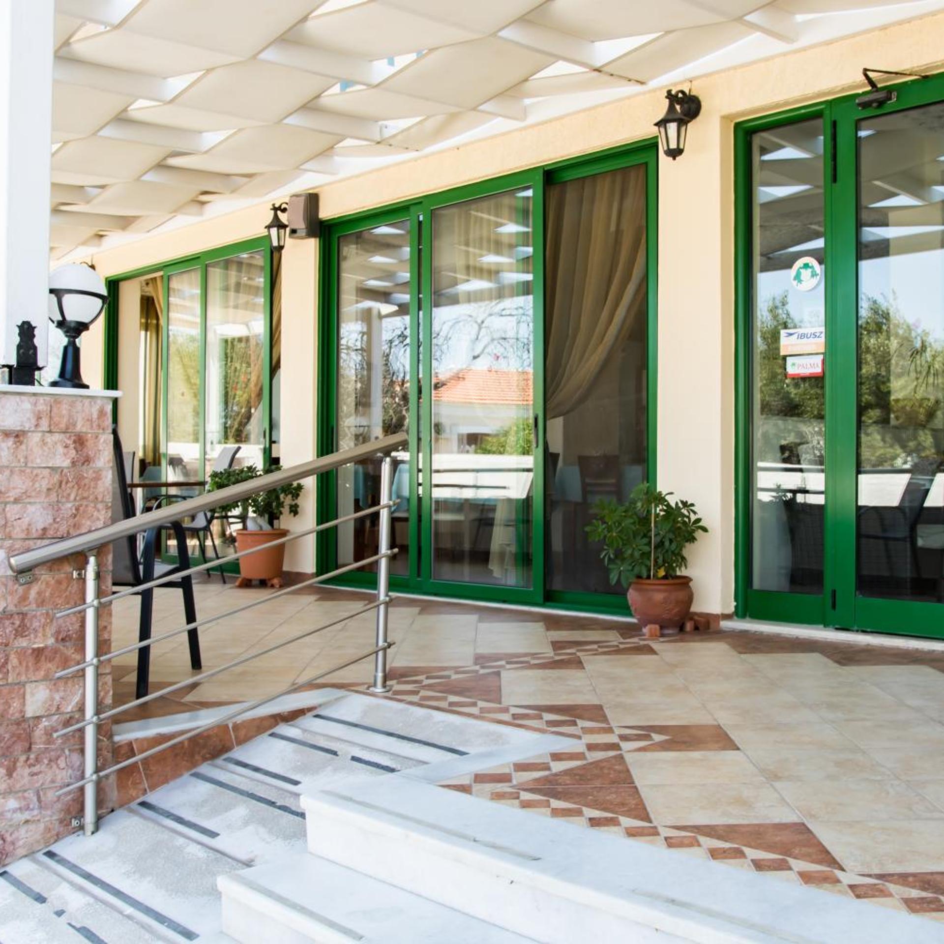 Panorama Hotel 53/60