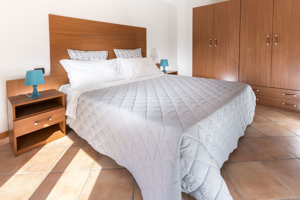 1 BEDROOM, COMFORT, APARTMENT, ATTIC