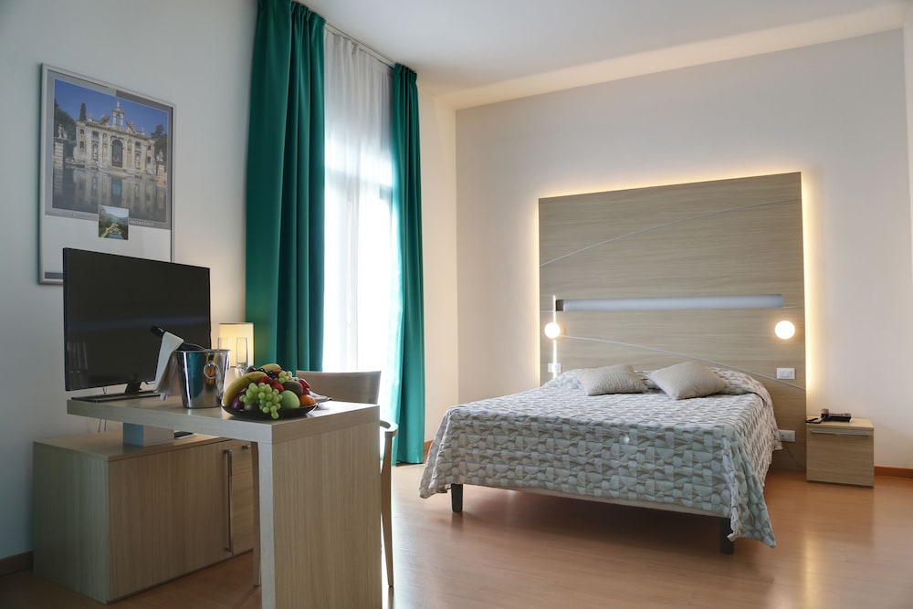 Hotel Mioni Royal San 27/72
