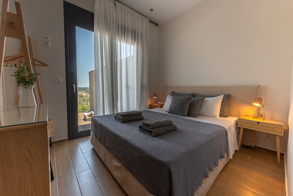 3 BEDROOMS, SUPERIOR, VILLA, SEA VIEW, PRIVATE POOL