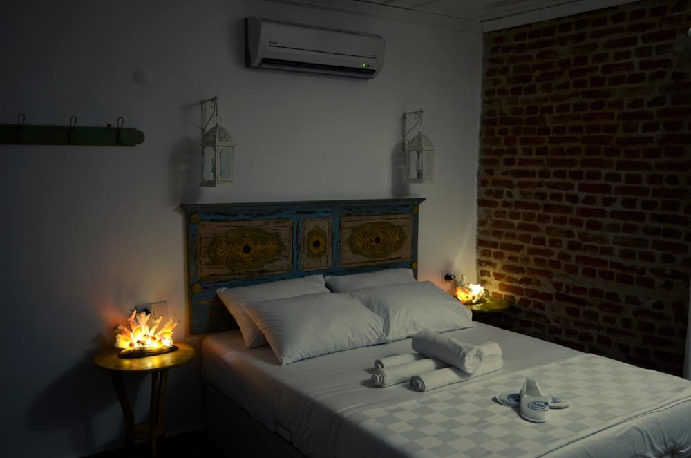 Cunda Mavi Otel 9/28