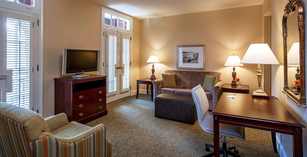 Hampton Inn & Suites Birmingham-Downtown-Tutwiler 35/47