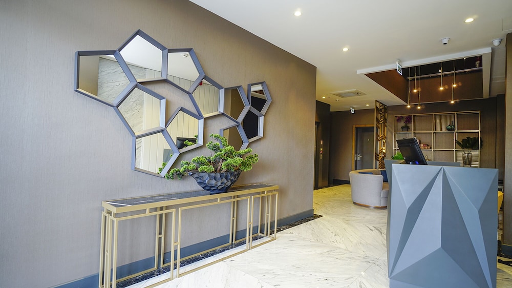 Rudis Otel 9/50