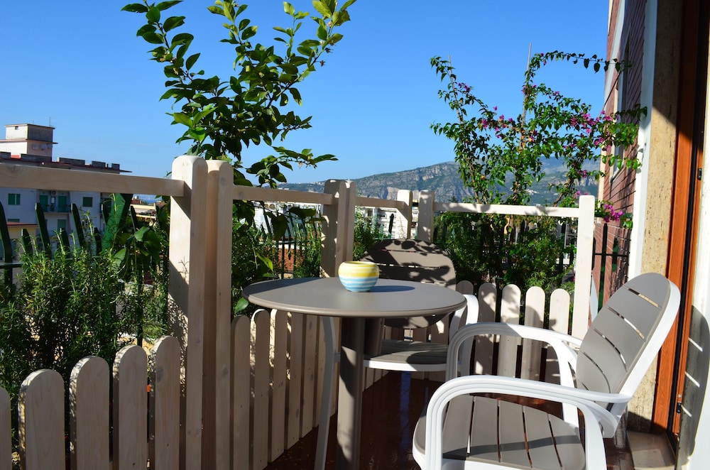 Luiselle Charming Accommodation Sorrento 28/32