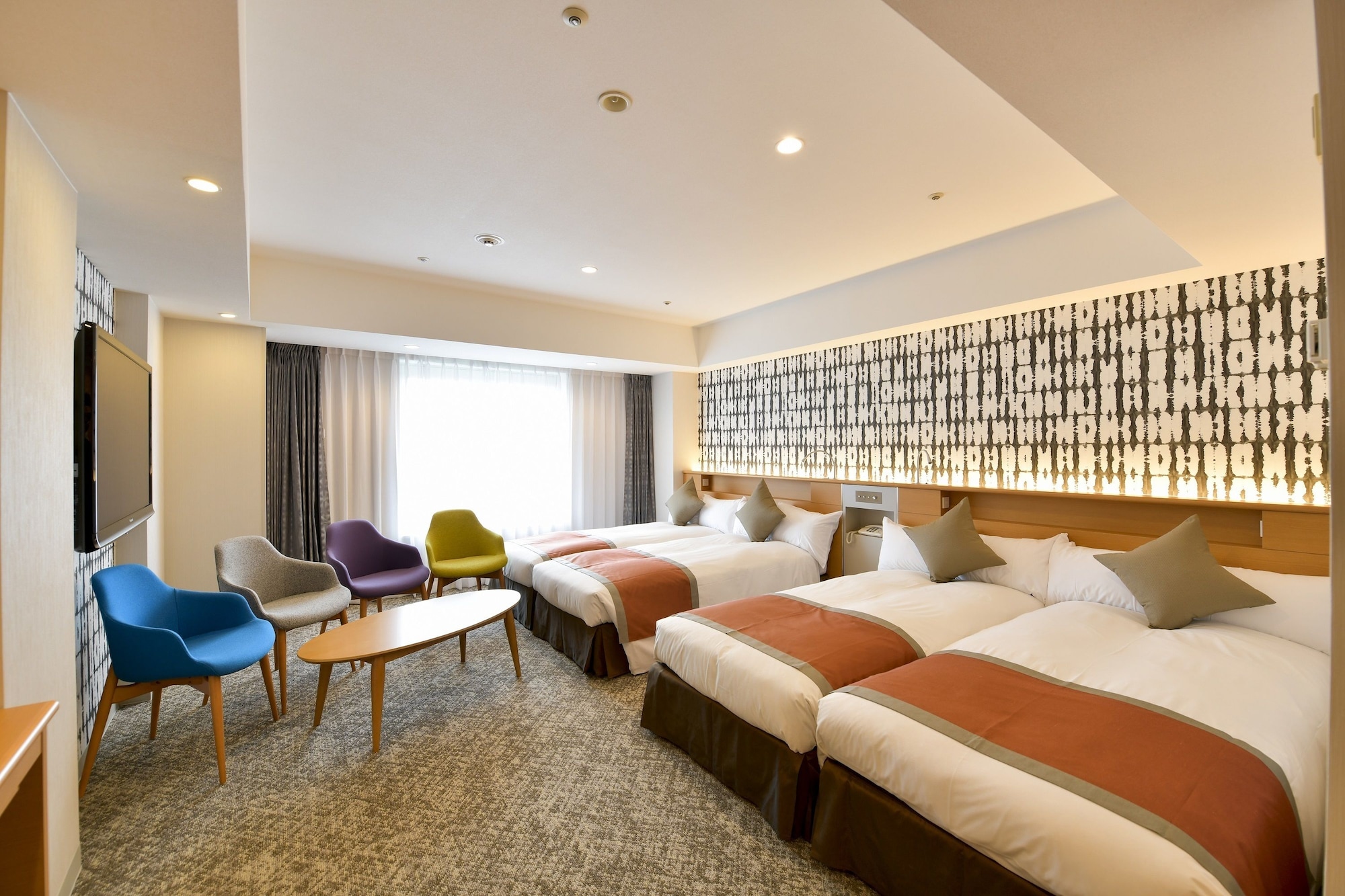 Hollywood, Quadruple, 4 Beds, West Wing, High Floor, Corner