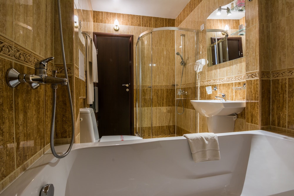 Aris Hotel 39/43