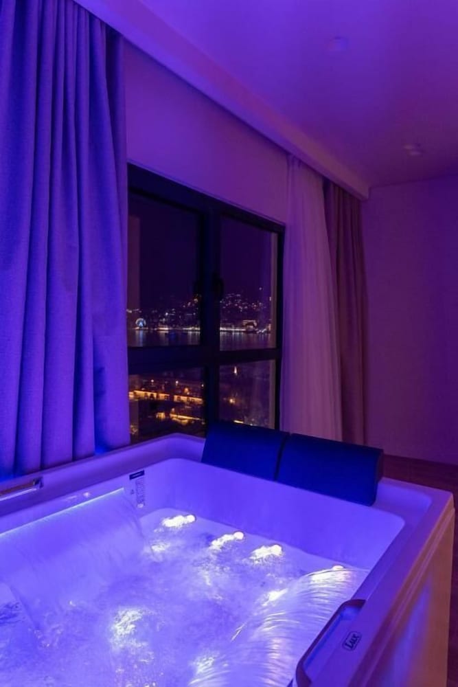 GRAND HOTEL SARANDA 26/50