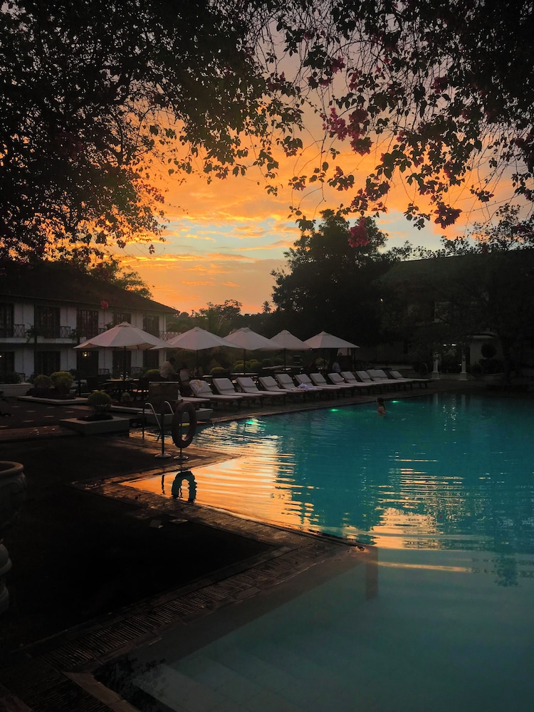 Mahaweli Reach Hotel 45/50